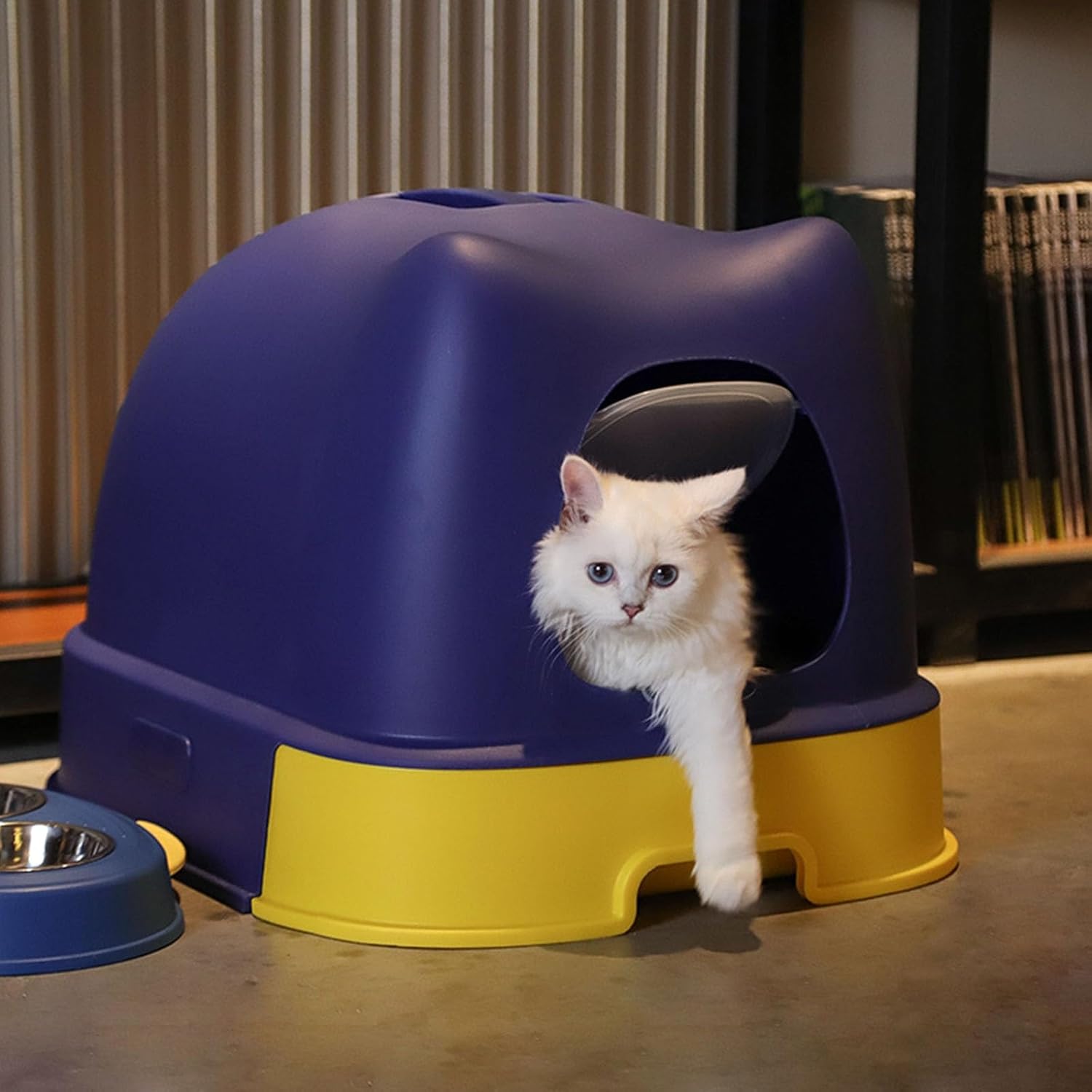 Enclosed Cat Box with Scoop for Medium and Big Cats Cat Boxes Cat Litter Pan